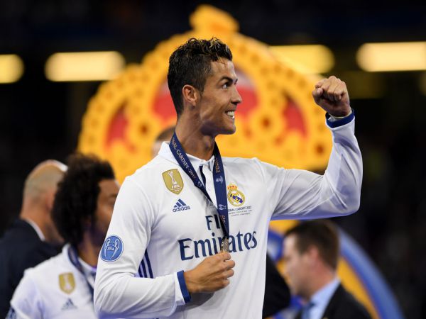 Bóng đá quốc tế trưa 15/12: Ronaldo có thể gia nhập gã khổng lồ